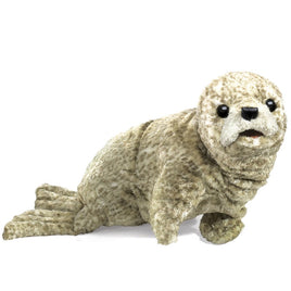 You do not need to journey to our oceans' coasts to experience the beauty of the Harbor Seal. This adorable puppet has such a heartwarming, soulful face it is hard to put down. Big, black eyes; soft whiskers, and silky fabric fur make the puppet a sure-to-be favorite.
